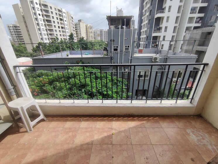 Balcony, kumar-primrose 3 Bedroom 1400 Sq.Ft. Apartment In Kharadi Pune 8935101