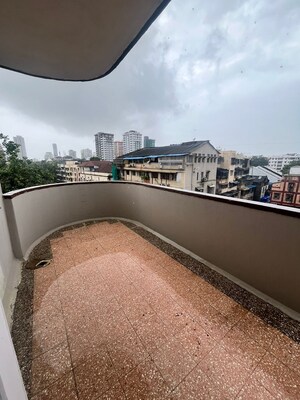 Swimming Pool in 2 BHK Apartment at Colaba – for Sale