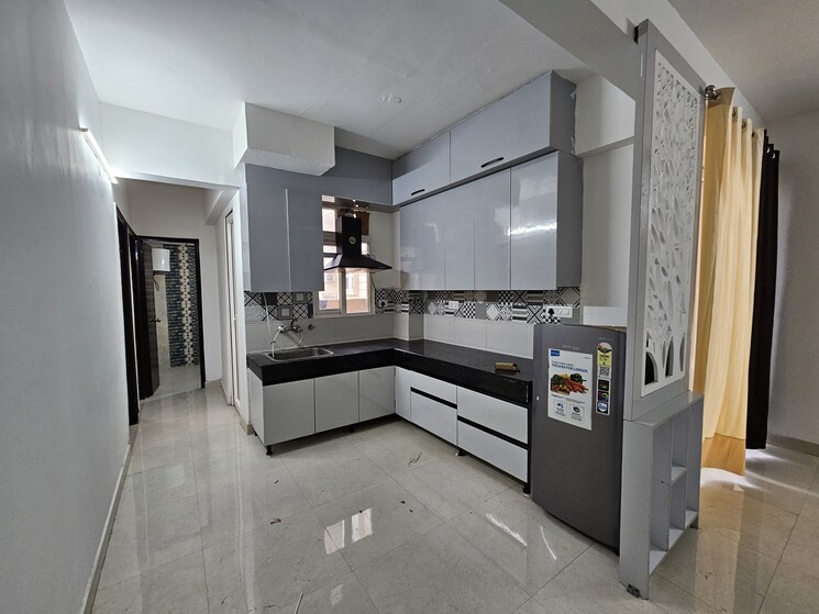 Kitchen, signature-the-serenas 2 Bedroom 724 Sq.Ft. Apartment In Sohna Sector 36 Gurgaon 8935100