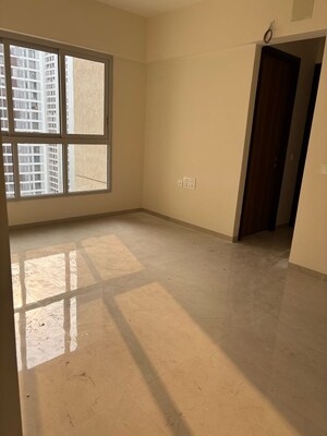 Room in 2 BHK Apartment at Rustomjee Urbania Atelier, Thane West – for Sale