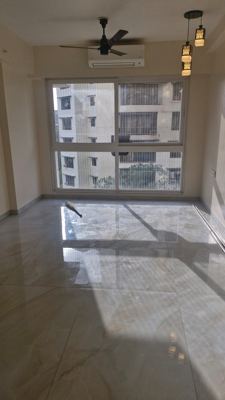 Room, concrete-sai-samast 2 Bedroom 750 Sq.Ft. Apartment In Chembur Mumbai 8935142