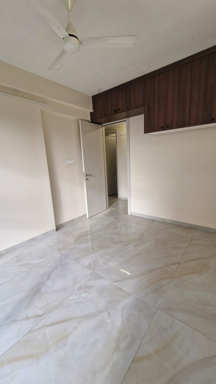 Room, concrete-sai-samast 2 Bedroom 750 Sq.Ft. Apartment In Chembur Mumbai 8935142