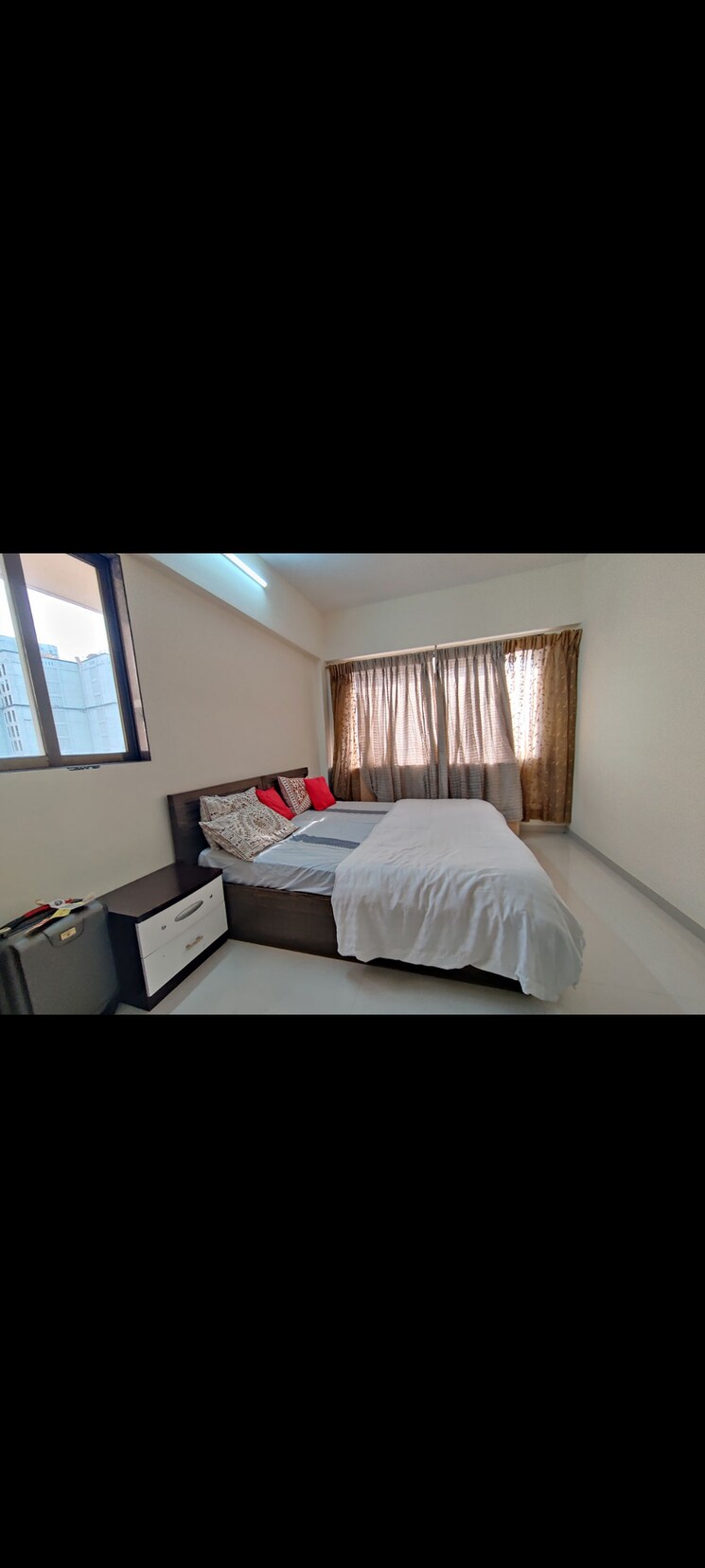 Room, malad west Pg For Girls In Malad West 8935132