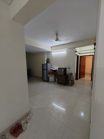 Room in 3 BHK Apartment at Sector 4 Dwarka – for Rent