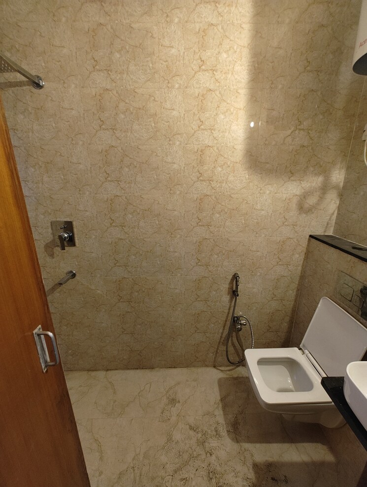 Bathroom, sector 4 dwarka 3 Bedroom 1650 Sq.Ft. Apartment In Sector 4 Dwarka Delhi 8935114