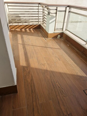 Balcony in 4 BHK Apartment at DLF The Camellias, Sector 42 – for Rent