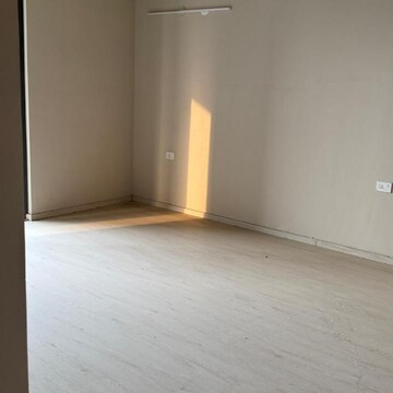 Room in 3 BHK Apartment at M3M Heights, Sector 65 – for Rent