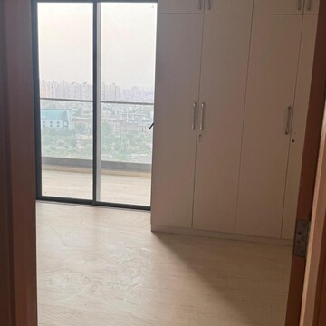 Room in 3 BHK Apartment at M3M Heights, Sector 65 – for Rent