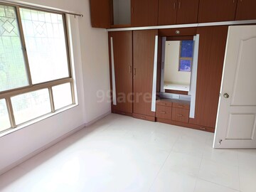 Room in 3 BHK Apartment at Lunkad Orchids, Viman Nagar – for Rent