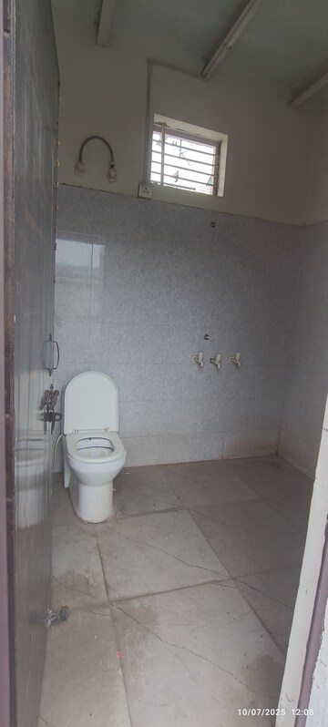 Master Bedroom in 5 BHK Independent House at Sector 82 – for Sale