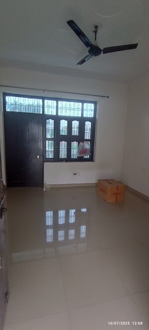 Master Bedroom in 5 BHK Independent House at Sector 82 – for Sale