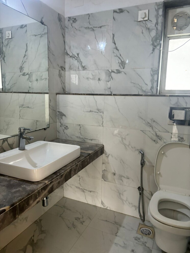 Bathroom, raheja-ridgewood 2 Bedroom 1105 Sq.Ft. Apartment In Goregaon East Mumbai 8935202