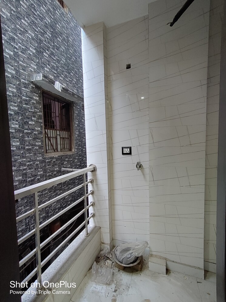 Balcony, mansa ram park 1 Bedroom 40 Sq.Yd. Builder Floor In Mansa Ram Park Delhi 8935252