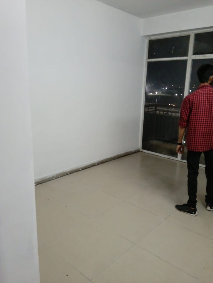 Room, avl-36-gurgaon 1 Bedroom 580 Sq.Ft. Apartment In Sector 36 Gurgaon 8935223