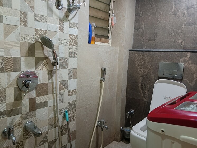 Bathroom, mansi-vihar 2 Bedroom 700 Sq.Ft. Apartment In Malad East Mumbai 8935255