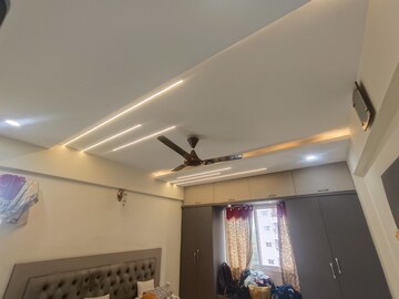 Furnished Amenities in 2 BHK Apartment at Raheja Vistas, Nacharam – for Rent