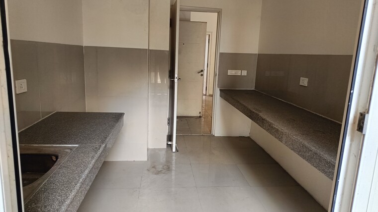 Room, emaar-palm-hills 4 Bedroom 1950 Sq.Ft. Apartment In Sector 77 Gurgaon 8935318