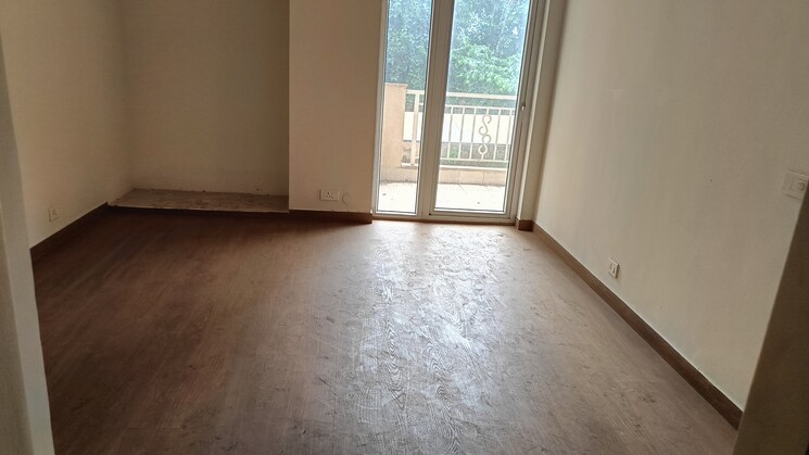 Room, emaar-palm-hills 4 Bedroom 1950 Sq.Ft. Apartment In Sector 77 Gurgaon 8935318