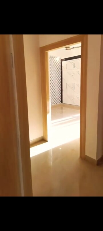 Room in 3 BHK Builder Floor at Heritage Floors, Sector 1 Greater Noida – for Rent