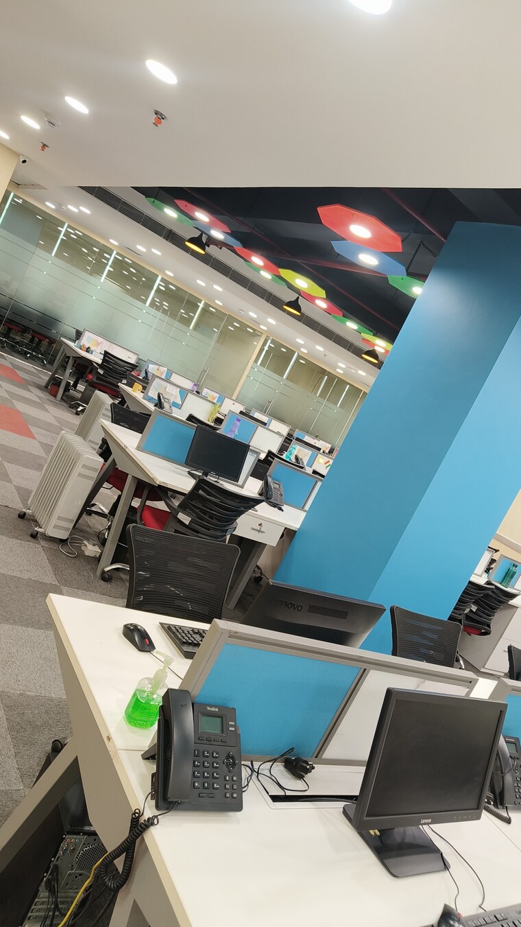 Team Area, pinnacle-tower-sector-62 Commercial Office Space in IT/SEZ 50000 Sq.Ft. In Sector 62 Noida 8935355