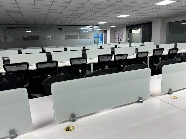 Team Area, lig colony Commercial Office Space 2000 Sq.Ft. In Lig Colony Indore 8935273