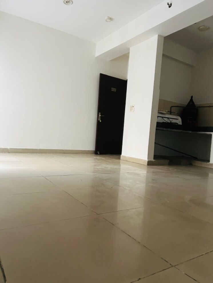 Room, amrapali-dream-valley 2 Bedroom 805 Sq.Ft. Apartment In Tech Zone 4 Greater Noida Greater Noida 8935337