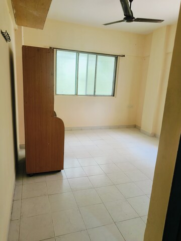 Room in 2 BHK Apartment at Gokul Galaxy Kandivali East, Kandivali East – for Sale