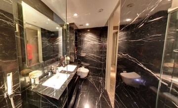Furnished Amenities in 4 BHK Apartment at Lodha The Park, Worli – for Rent
