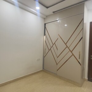 Room in 3 BHK Builder Floor at Rohini Sector 24 – for Sale