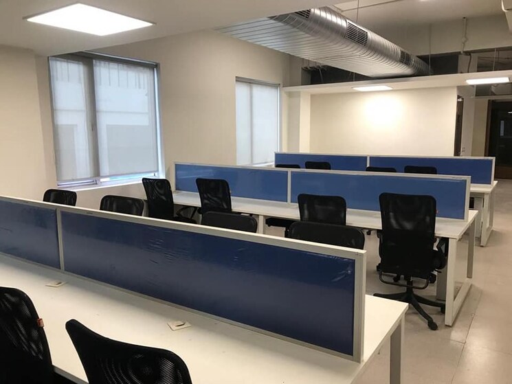 Team Area, lig colony Commercial Office Space 2350 Sq.Ft. In Lig Colony Indore 8935359