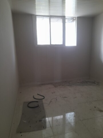 Room in 3.5 BHK Apartment at Shakti the Sky Lark  Apartment, Sector 52 – for Rent