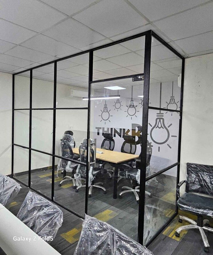 Gym, lig colony Commercial Office Space 2550 Sq.Ft. In Lig Colony Indore 8935414