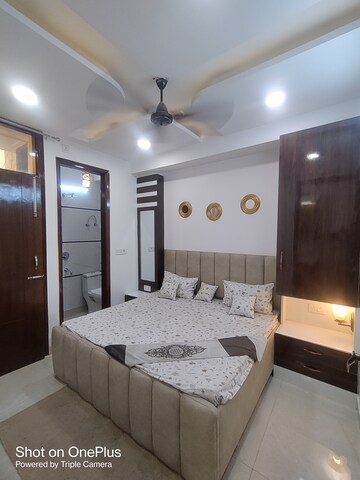 Master Bedroom in 2 BHK Builder Floor at Uttam Nagar – for Rent
