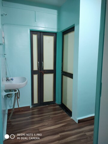 Bathroom in 2.5 BHK Apartment at Vyas Ranjeet Heights, Rambaug Colony – for Rent
