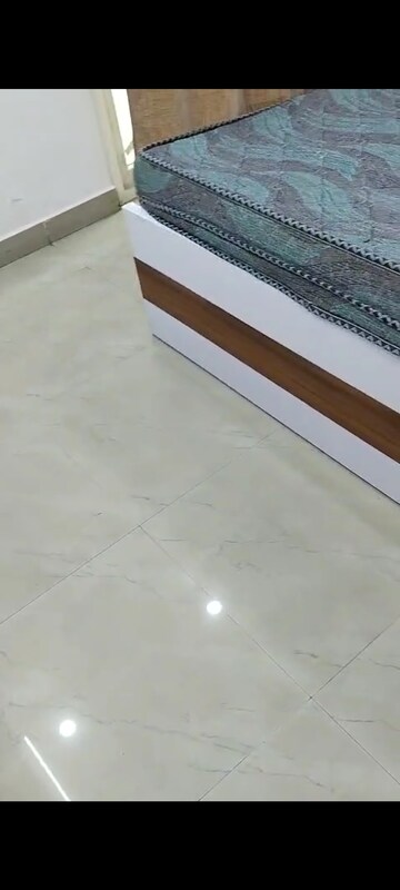 Room in 2 BHK Apartment at Sikka Karnam Greens, Sector 143b – for Rent