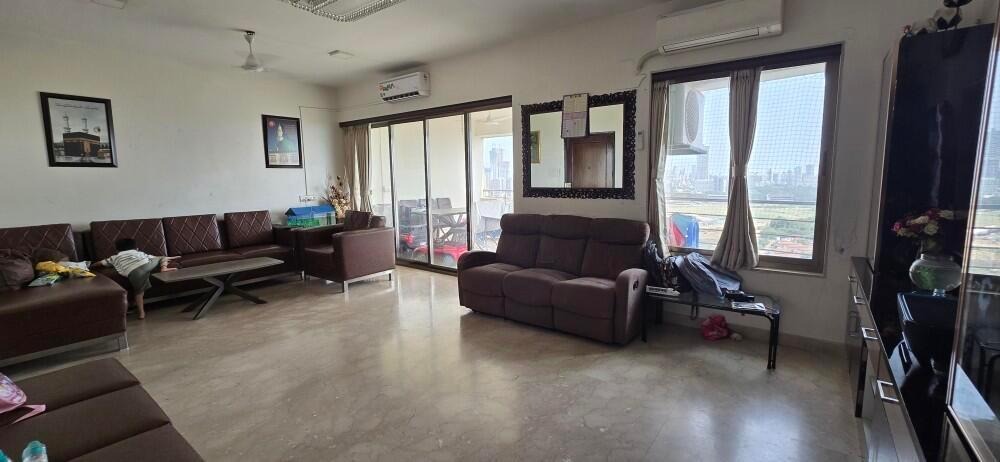3 BHK + Servant Room Apartment For Rent in Lokhandwala Zahra Apartment