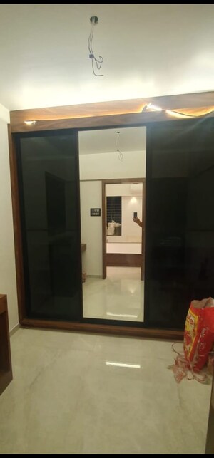  4 BHK Apartment at Vidyut CHS Goregaon, Goregaon West – for Sale