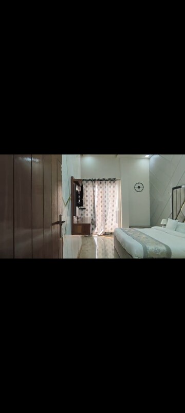 Bedroom in 3 BHK Penthouse at Sector 1 Greater Noida – for Rent