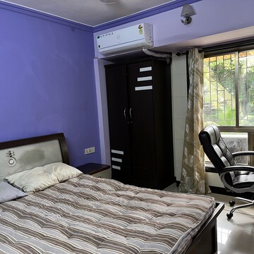 Living Room in 2 BHK Apartment at Shah Complex 3, Sanpada Sector 1 – for Rent