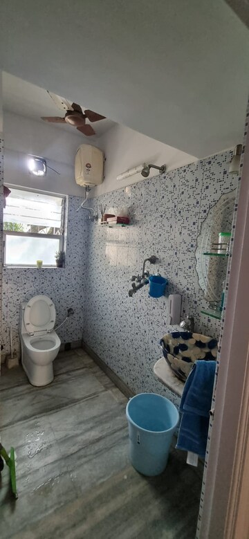 Bathroom in 3 BHK Builder Floor at Lake Gardens – for Rent