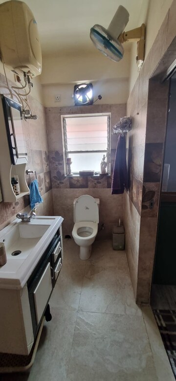 Bathroom in 3 BHK Builder Floor at Lake Gardens – for Rent
