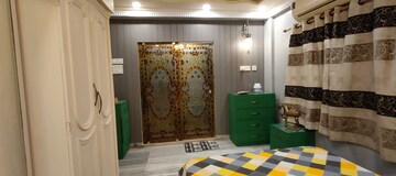 Living Room in 3 BHK Builder Floor at Lake Gardens – for Rent