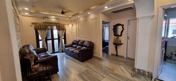 Living Room in 3 BHK Builder Floor at Lake Gardens – for Rent