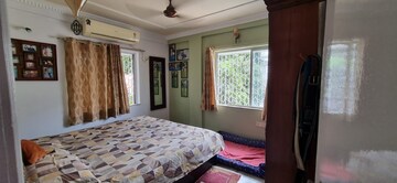 Bedroom in 3 BHK Builder Floor at Lake Gardens – for Rent