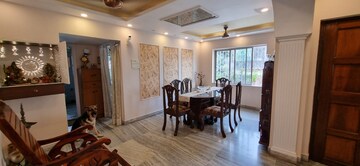 Gym in 3 BHK Builder Floor at Lake Gardens – for Rent