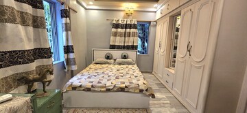 Bedroom in 3 BHK Builder Floor at Lake Gardens – for Rent