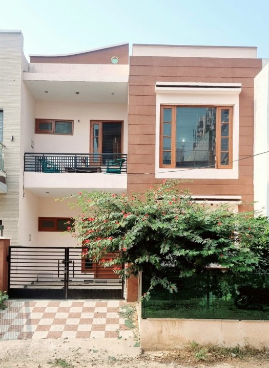 3 BHK + Extra Room Villa For Sale in Sunny Enclave Sector 125