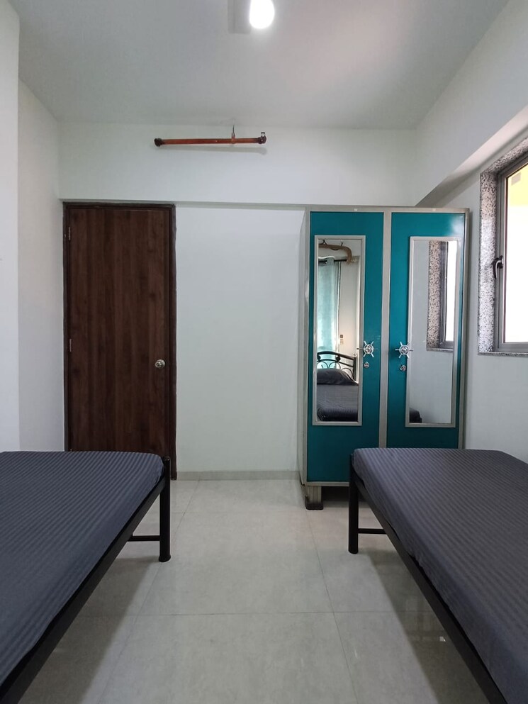 Room, powai Pg For Boys & Girls In Powai 8935525