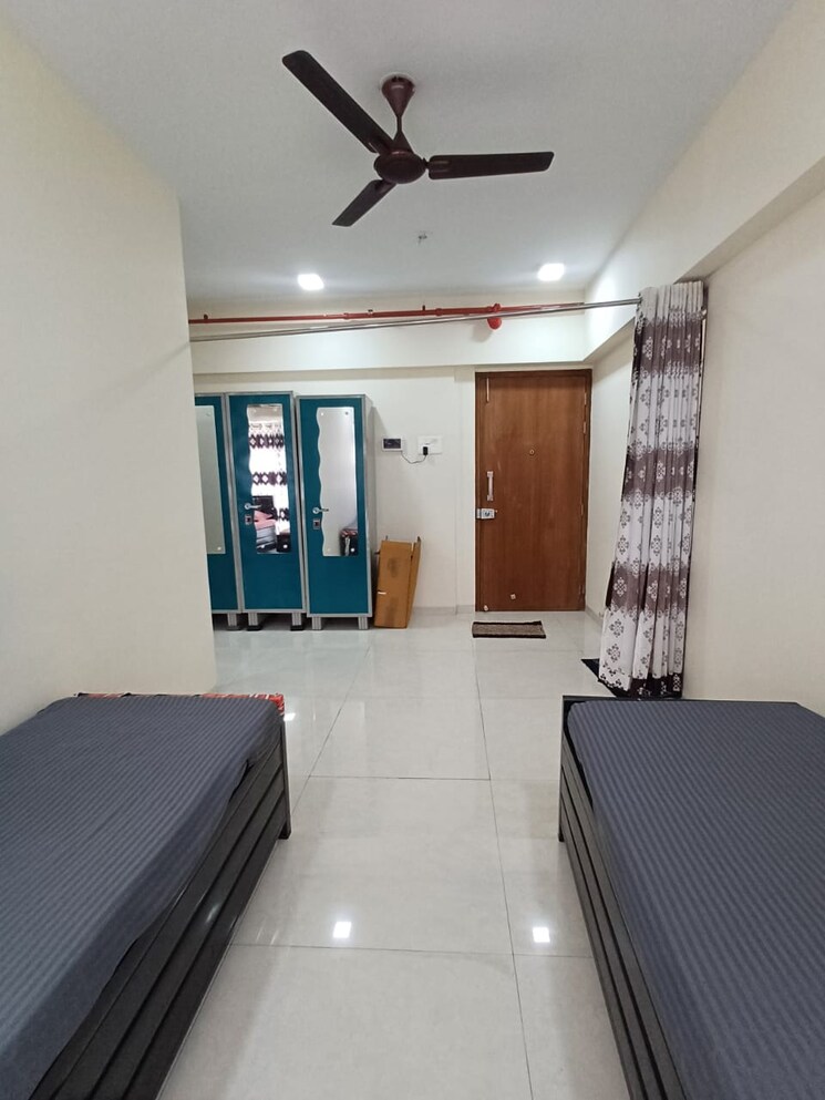 Room, powai Pg For Boys & Girls In Powai 8935525