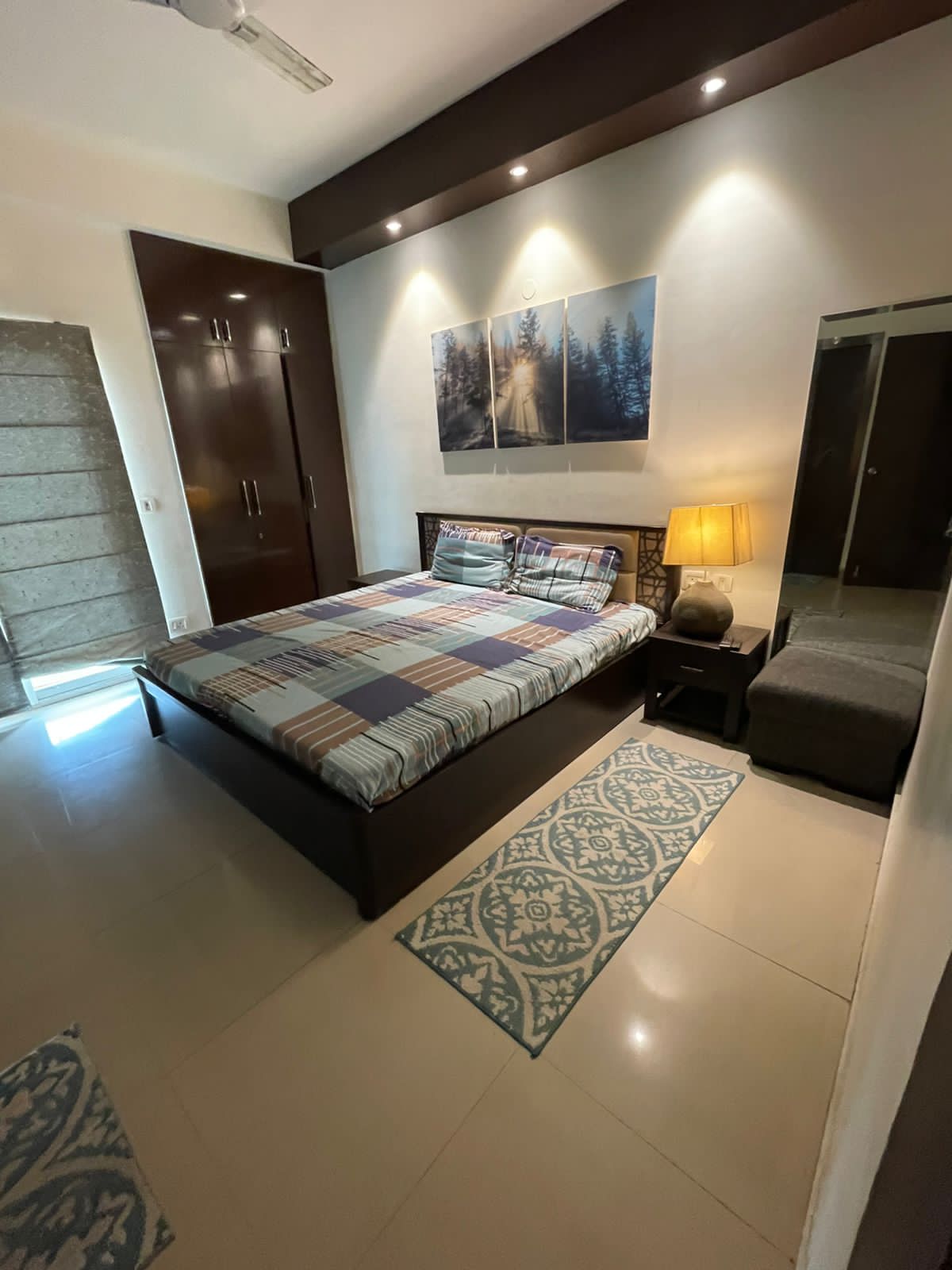 3 BHK + Pooja Room,Servant Room 1650 Sq.Ft. Apartment in Mahagun Moderne